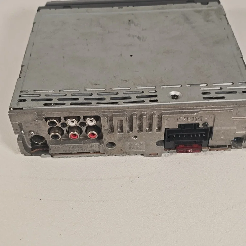 Sony CDX-GT66UPW Car‎ Stereo Removable Faceplate Needs Knob